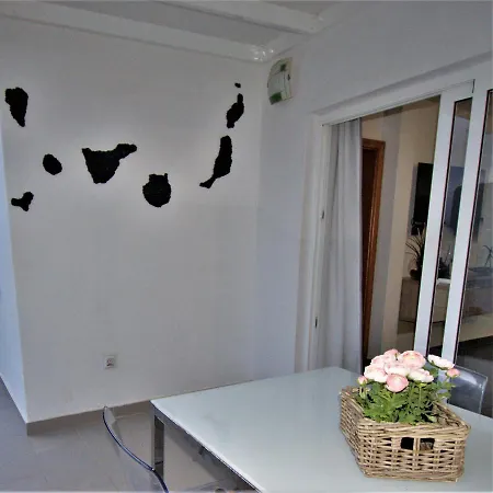 Apartament Casa Rojas *